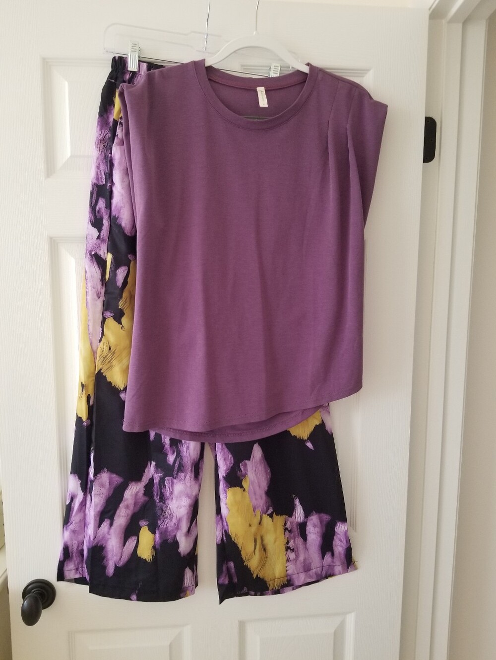 Wide Leg Floral Print Pants with Purple Top - Women's Summer Set - Picture 6 of 6